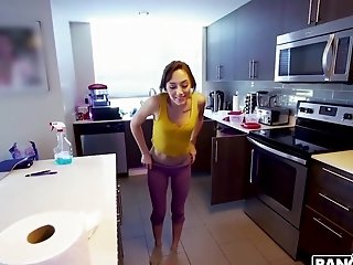Clean-shaved Fuckbox Of Alluring And Charming Housewife Is Ultimately Opened Up Missionary